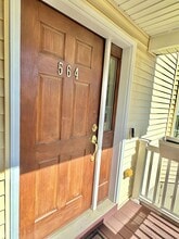 564 Black Rock Tpke in Fairfield, CT - Building Photo - Building Photo