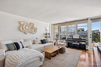 2040 Franklin St in San Francisco, CA - Building Photo - Building Photo