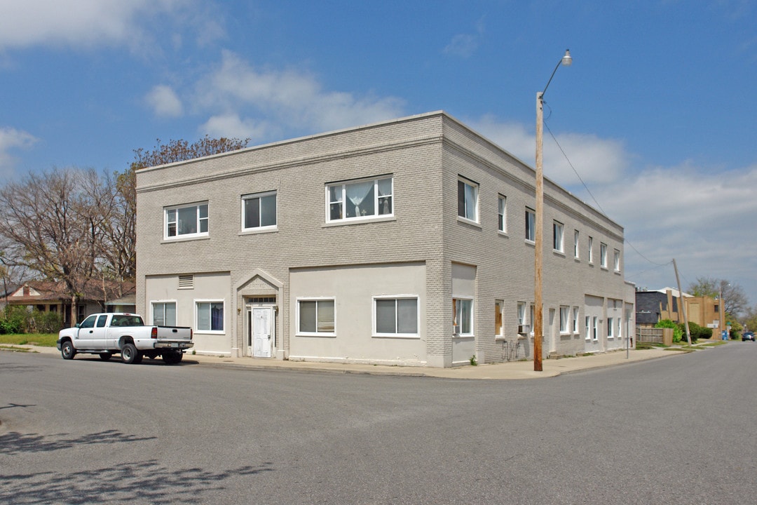 Smith Apartments in Tulsa, OK - Building Photo