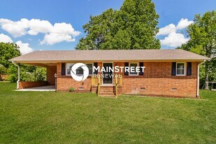 5317 Audrey Rd in Greensboro, NC - Building Photo