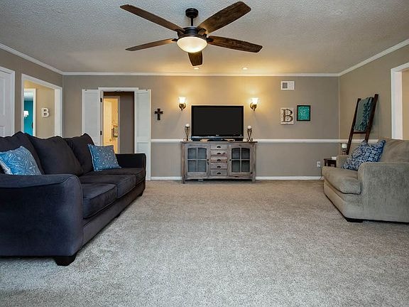 410 Laura Ann Dr in Collierville, TN - Foto de edificio - Building Photo