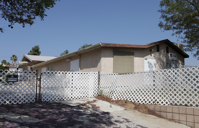 4393 Tyler St in Riverside, CA - Building Photo - Building Photo