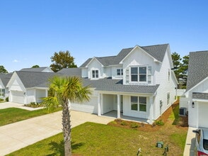 712 Landing Cir in Panama City Beach, FL - Building Photo - Building Photo