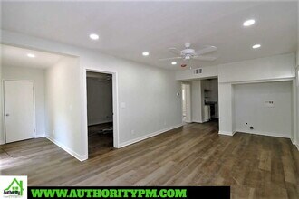 1907 Grace Ave in Redding, CA - Building Photo - Building Photo