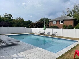 279 Lake Ave in Long Branch, NJ - Building Photo