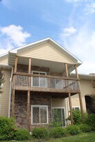 2000 Meadow Ct in Des Moines, IA - Building Photo