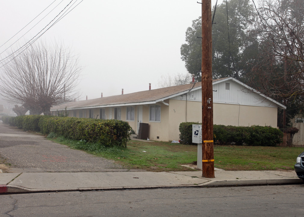 777 Chestnut St in Turlock, CA - Foto de edificio