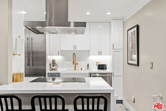 960 Larrabee St in West Hollywood, CA - Building Photo - Building Photo