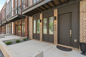 1292 Chelsea Cir NW in Atlanta, GA - Building Photo - Building Photo