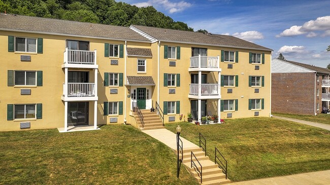 Norwood House Apartments in Downingtown, PA - Building Photo - Building Photo