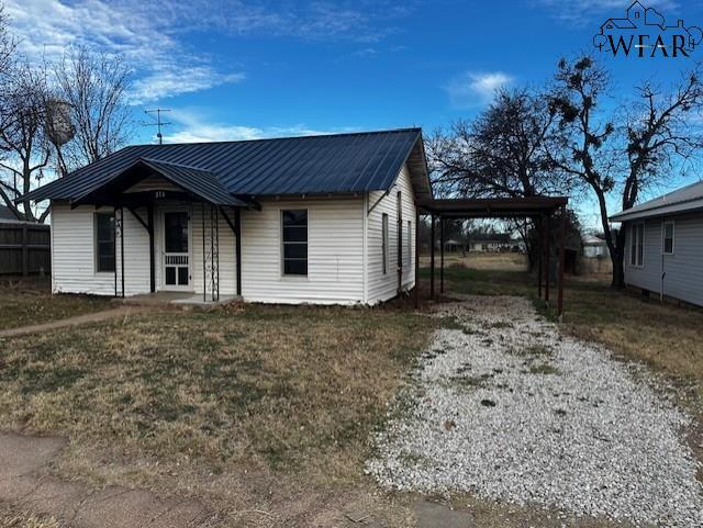213 W Cottonwood St in Archer City, TX - Building Photo - Building Photo
