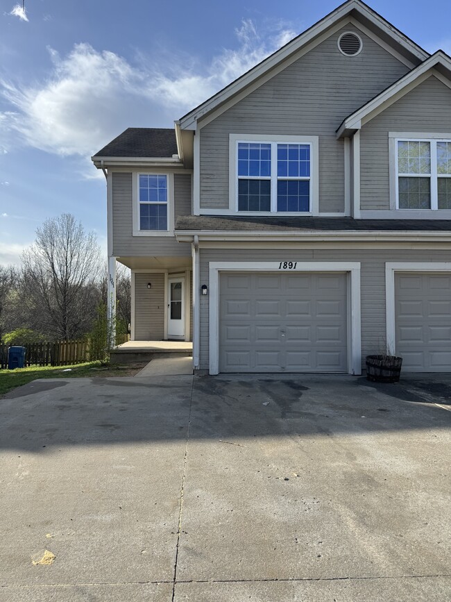 property at 1891 Chickadee Dr