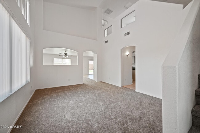 13011 W Monterey Way in Avondale, AZ - Building Photo - Building Photo