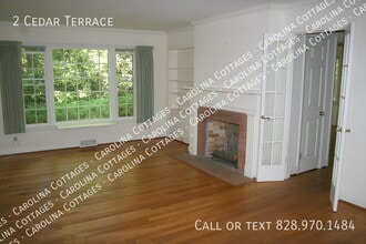 2 Cedar Terrace in Laurel Park, NC - Building Photo - Building Photo