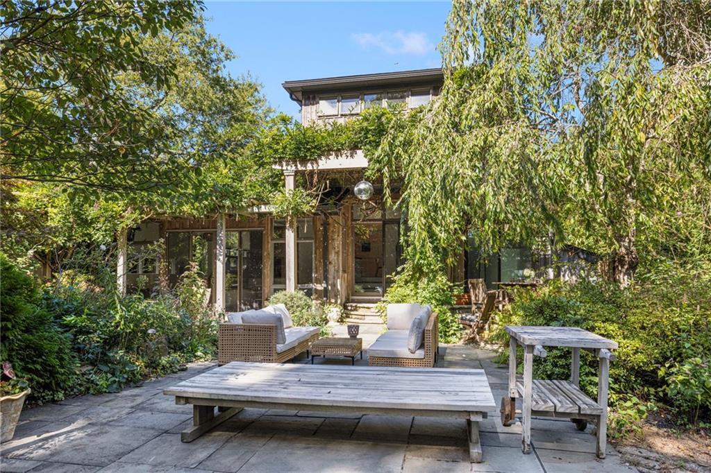 20 Wagner Rd in Westerly, RI - Building Photo