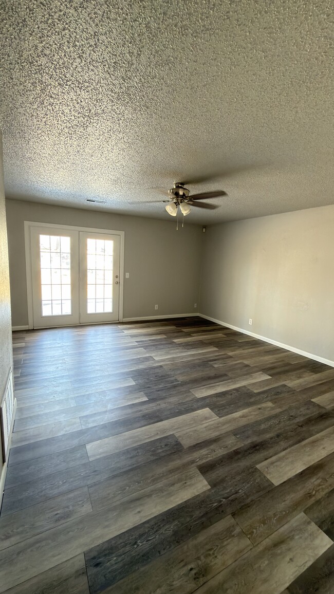 150 W Kent St in Broken Arrow, OK - Building Photo - Building Photo