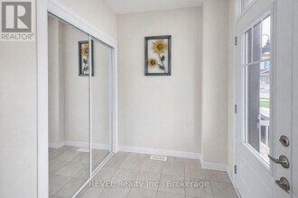 12 Rudder Rd in Welland, ON - Building Photo - Building Photo