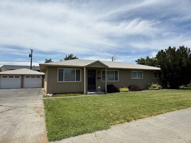 property at 1628 S Wallace St