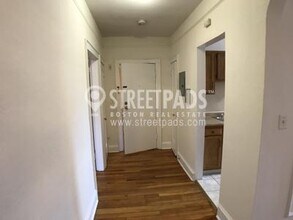 100 Kilsyth Rd in Boston, MA - Building Photo - Building Photo