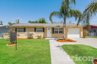 607 65th Ave W in Bradenton, FL - Building Photo