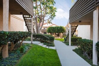 Elan Shadowridge Meadows in Vista, CA - Building Photo - Building Photo