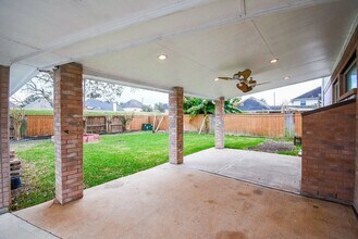 51 Rivercoach Ln in Sugar Land, TX - Building Photo - Building Photo