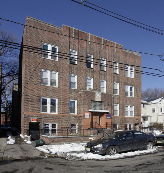 Elizabeth Arms in Elizabeth, NJ - Building Photo