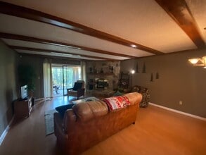 221 Woodland Rd in Gatlinburg, TN - Building Photo - Building Photo