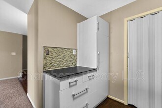 1043 Warwick Ct in Sterling, VA - Building Photo - Building Photo