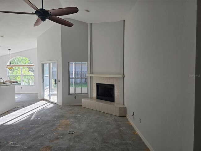6048 NW 36th Terrace in Gainesville, FL - Building Photo - Building Photo