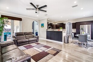 9121 NW 177th Terrace in Hialeah, FL - Building Photo