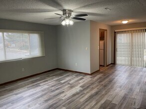 902 Hartwell Dr in Savoy, IL - Building Photo - Building Photo