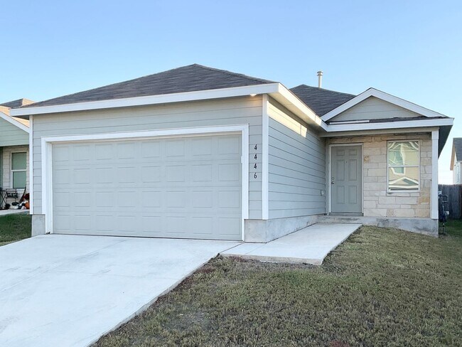 property at 4446 Glades Wy