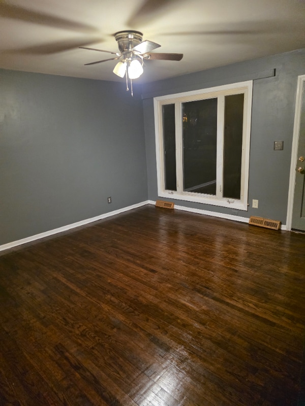 528 Camrose Dr in Charlotte, NC - Foto de edificio - Building Photo