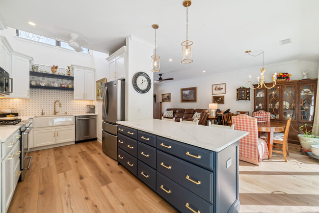 367 Heritage Vlg in Southbury, CT - Building Photo - Building Photo