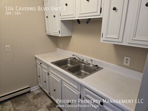 104 Caverns Blvd in Grottoes, VA - Building Photo - Building Photo