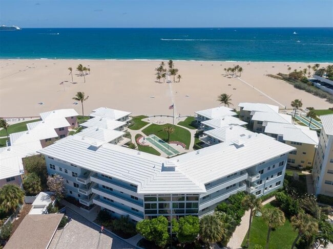 1956 S Ocean Ln in Fort Lauderdale, FL - Building Photo - Building Photo