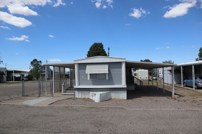 property at 800 W 4th St