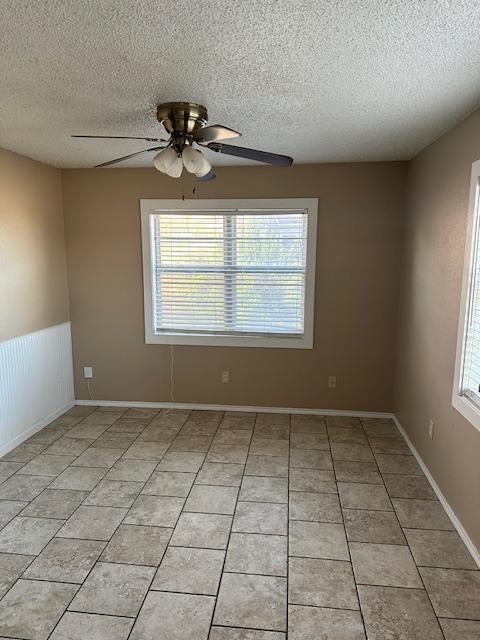 2410 Norwich Ave in Lubbock, TX - Building Photo - Building Photo