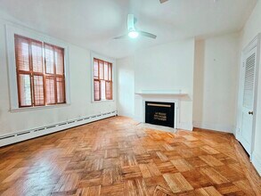 1712 Beacon St, Unit 11 in Brookline, MA - Building Photo - Building Photo