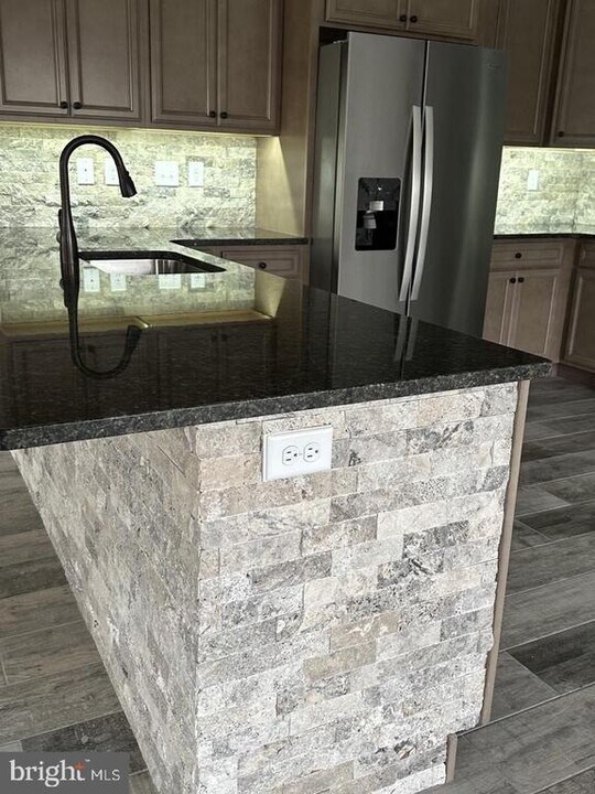 105 Delano Dr in Chambersburg, PA - Building Photo