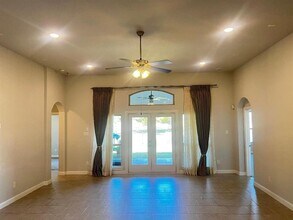 13219 Tracewood Hills Ln in Houston, TX - Building Photo - Building Photo