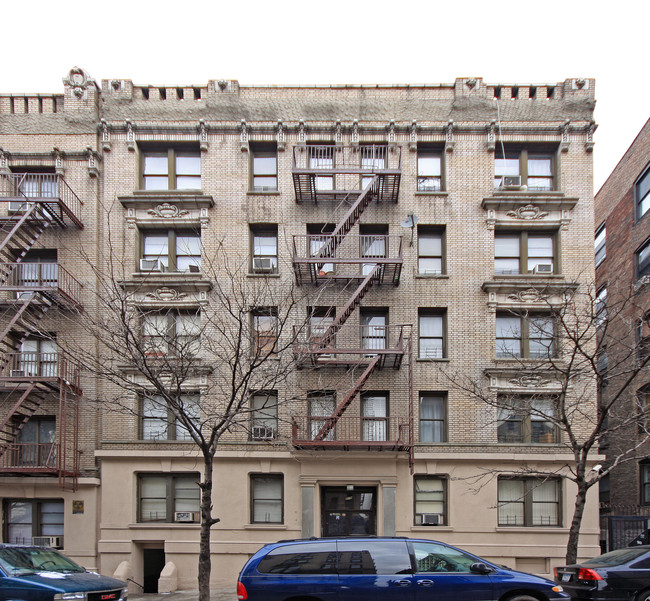 819 W 180th St in New York, NY - Foto de edificio - Building Photo