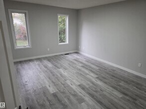 840-113A 113a St NW in Edmonton, AB - Building Photo - Building Photo