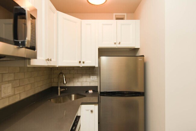 640 W Wrightwood Ave in Chicago, IL - Building Photo - Building Photo