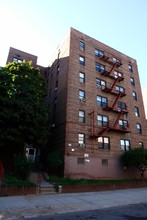 Sanford Terrace in Flushing, NY - Building Photo - Building Photo