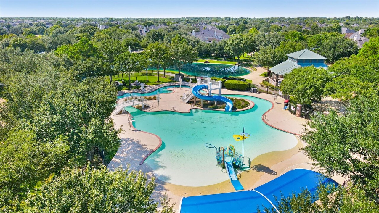 6915 Monarch Lake Ln in Katy, TX - Building Photo