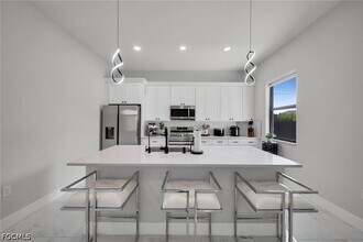 1400 NW 1st St in Cape Coral, FL - Building Photo - Building Photo