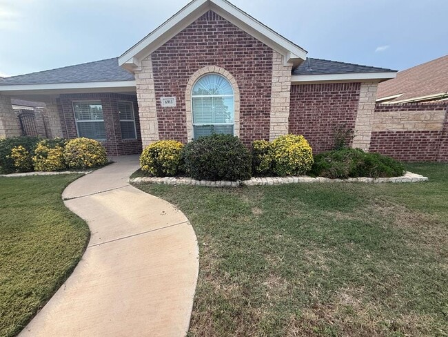 property at 6911 Pinecrest Ave