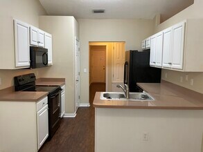 12142 Corner Oaks Dr in Jacksonville, FL - Building Photo - Building Photo